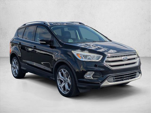 Used 2017 Ford Escape Titanium FWD video 3