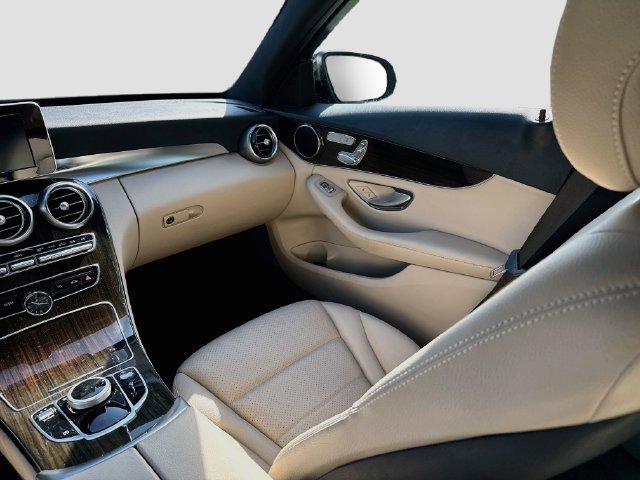 Used 2018 Mercedes-Benz C 300 4MATIC Sedan image 21