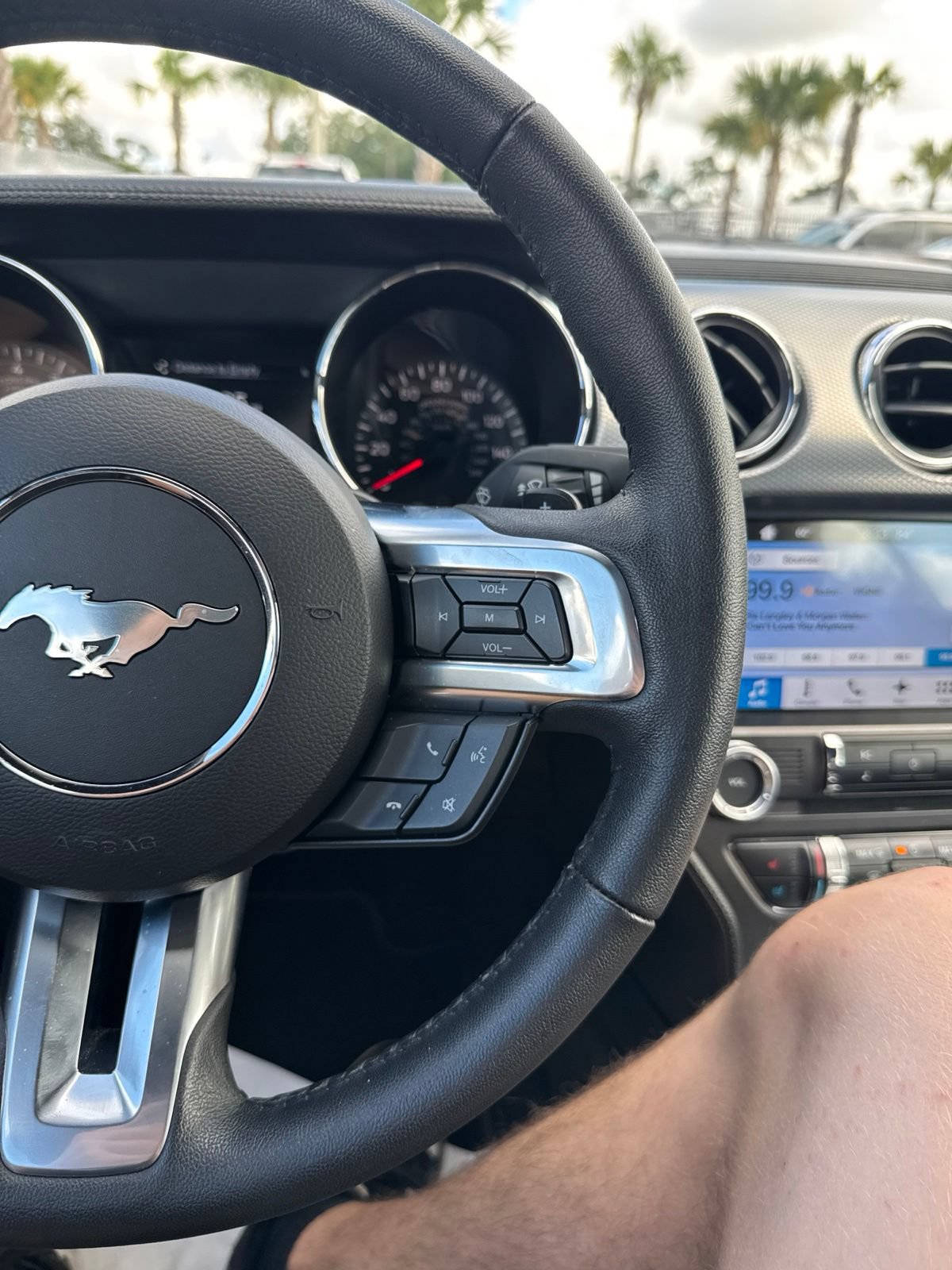 Used 2017 Ford Mustang GT Premium w/ Equipment Group 401A RWD image 23