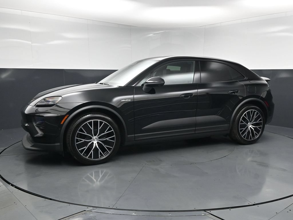 New 2026 Porsche Macan 4 Electric AWD/4WD image 1