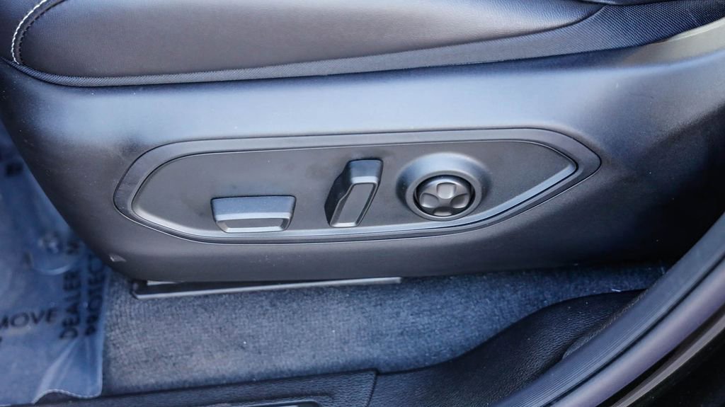 New 2025 Jeep Grand Cherokee L Altitude image 24