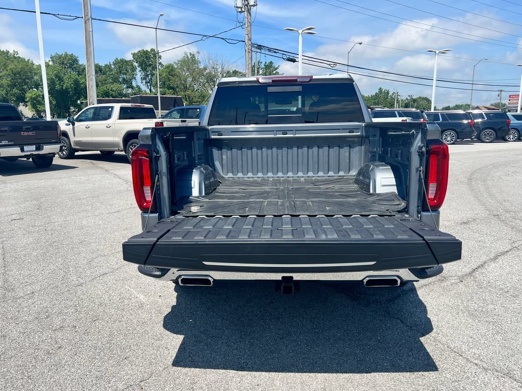 Used 2019 GMC Sierra 1500 SLT w/ SLT Premium Package AWD/4WD image 11