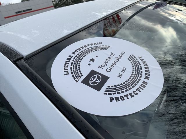 Used 2025 Toyota Corolla Cross L image 34