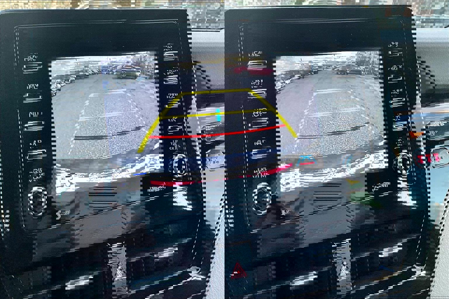 Used 2023 Toyota Camry LE image 20