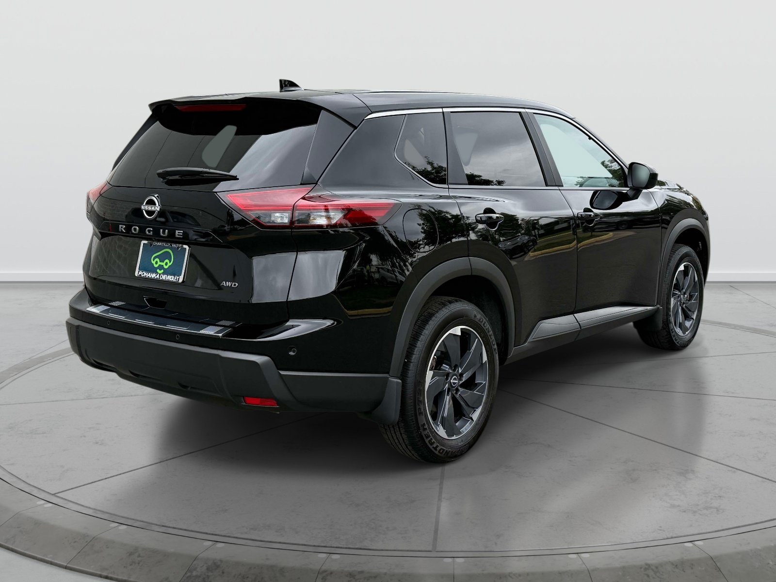 Used 2026 Nissan Rogue SV AWD/4WD image 2