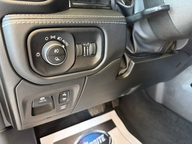 Used 2023 RAM 1500 Limited AWD/4WD image 19