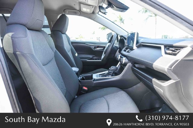 Used 2023 Toyota RAV4 XLE FWD image 16