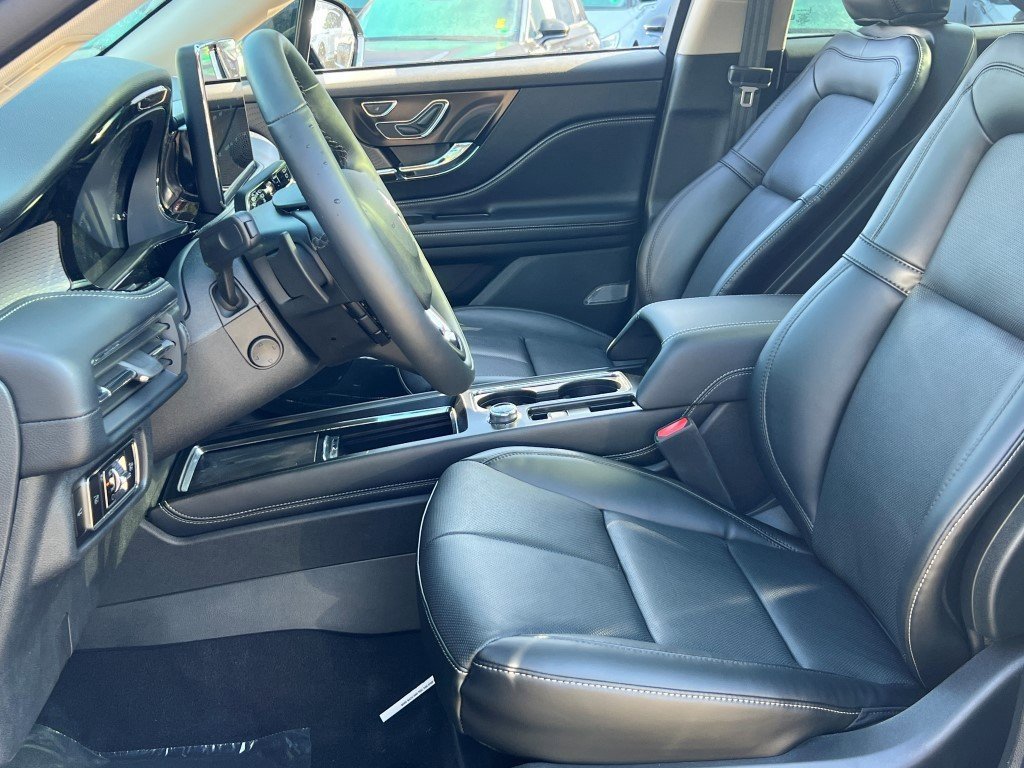 New 2026 Lincoln Corsair Reserve w/ Jet Appearance Package image 15