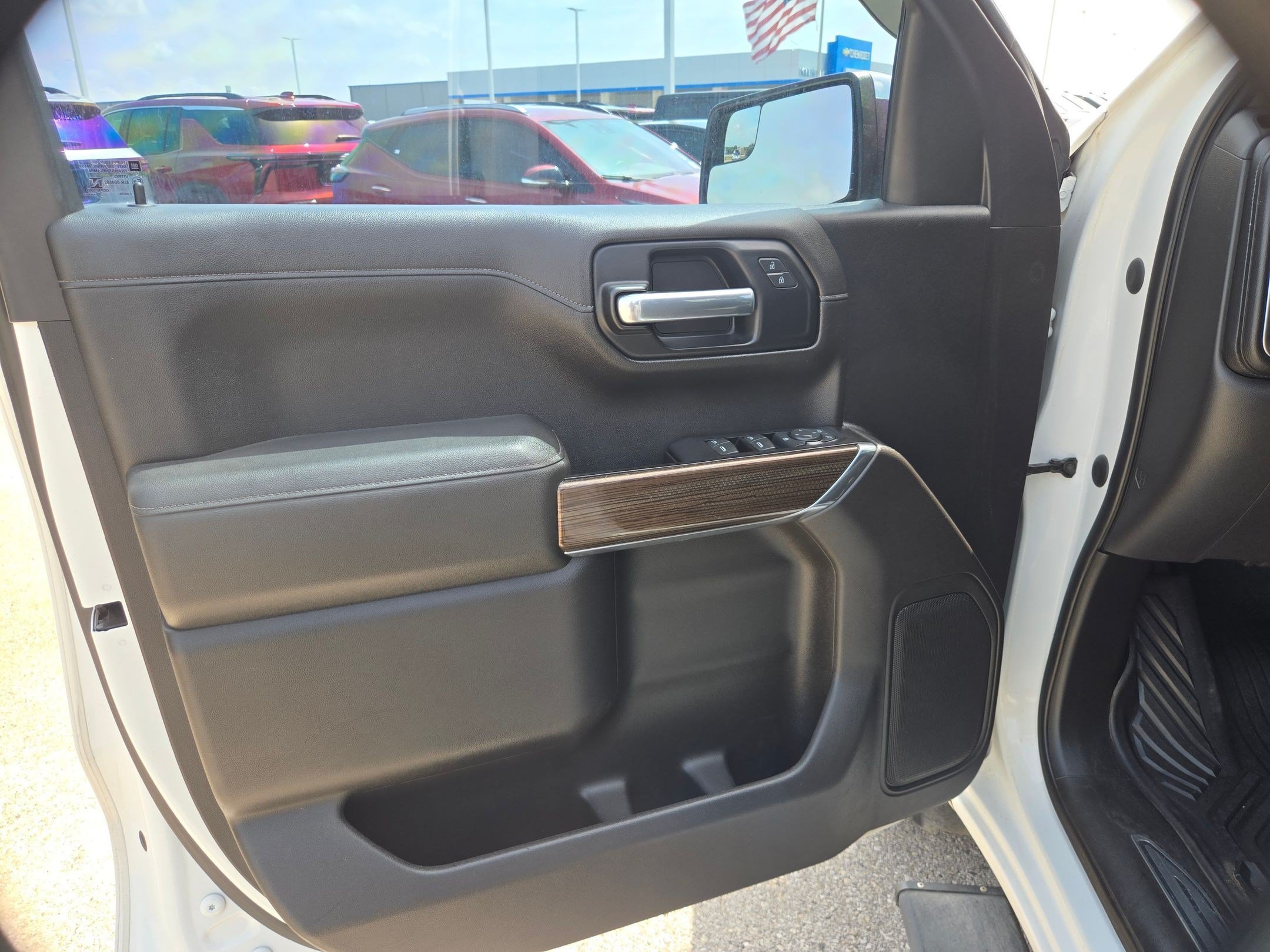 Used 2020 Chevrolet Silverado 1500 LT w/ Texas Edition RWD image 12