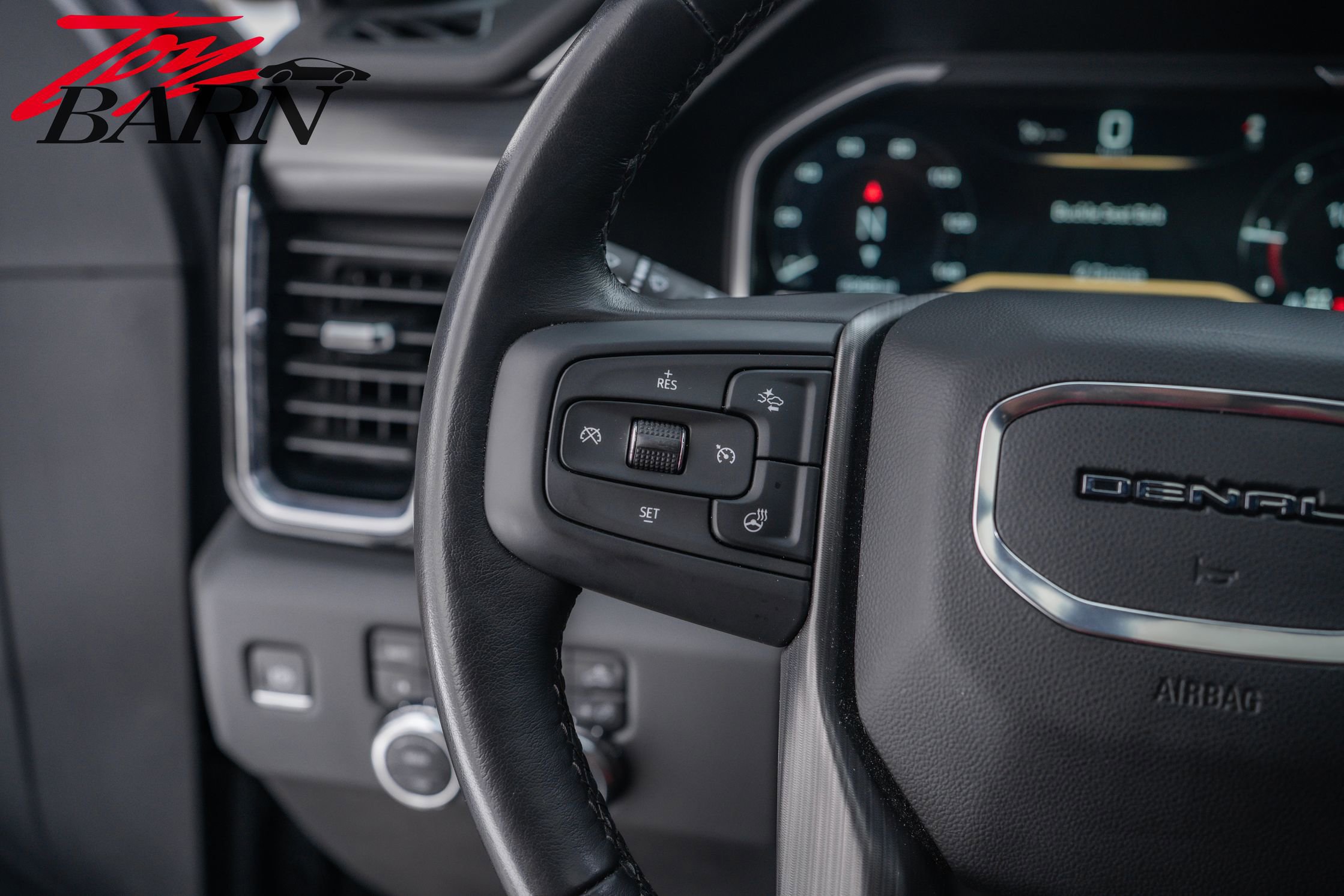 Used 2024 GMC Sierra 2500 Denali Ultimate image 35