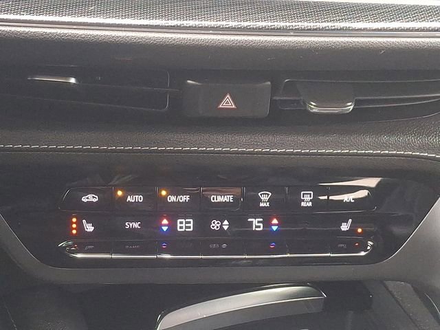 Certified 2023 Buick Envision Preferred w/ Sport Touring Package image 16