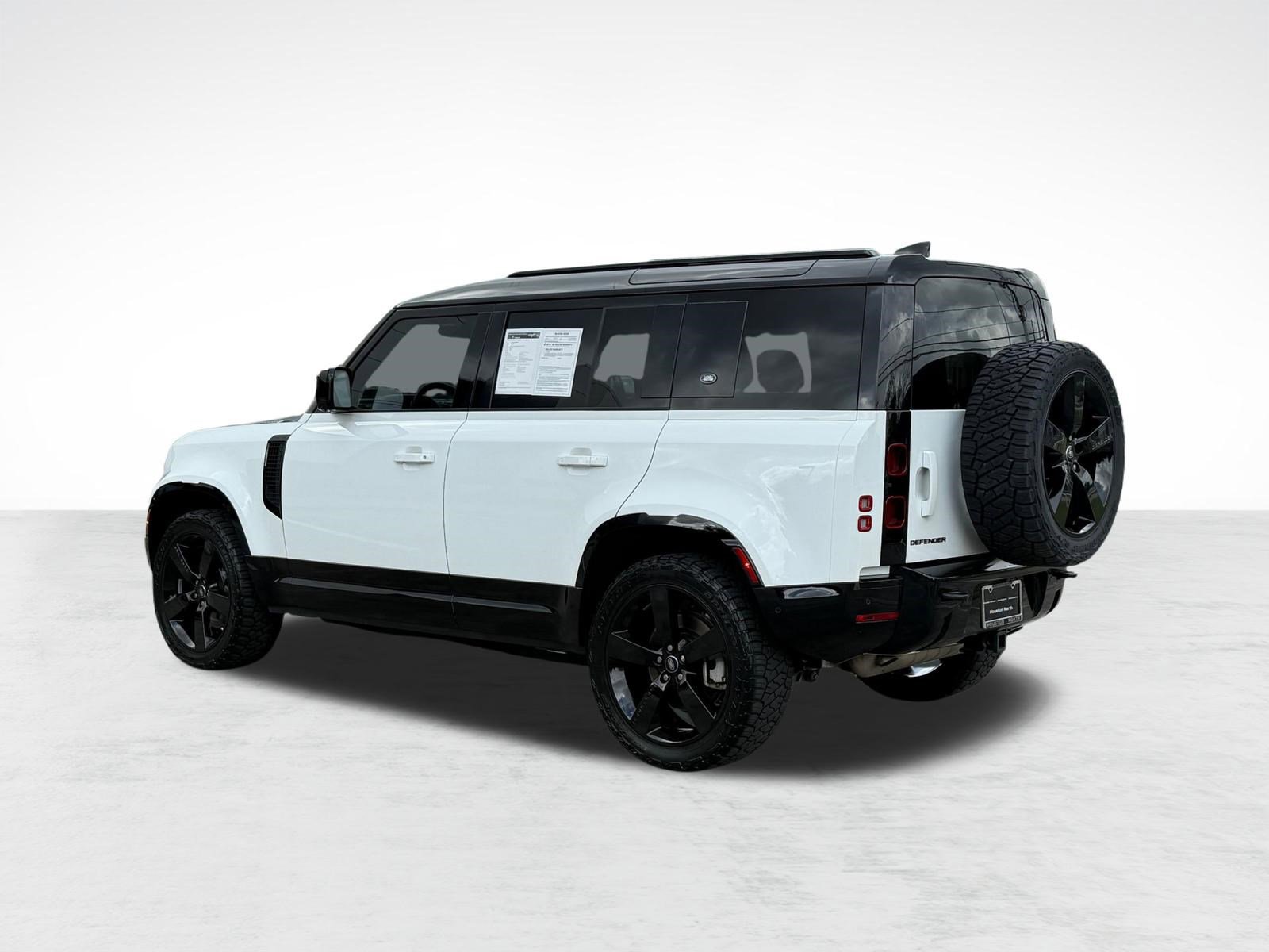 Certified 2024 Land Rover Defender 110 X-Dynamic SE image 3