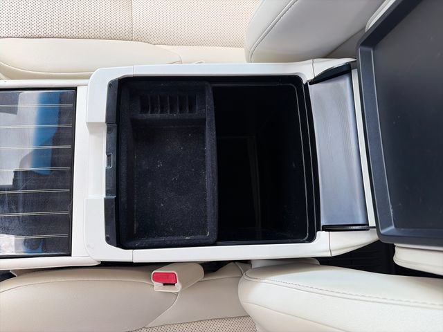 Used 2021 Lexus GX 460 Premium w/ Accessory Package AWD/4WD image 25