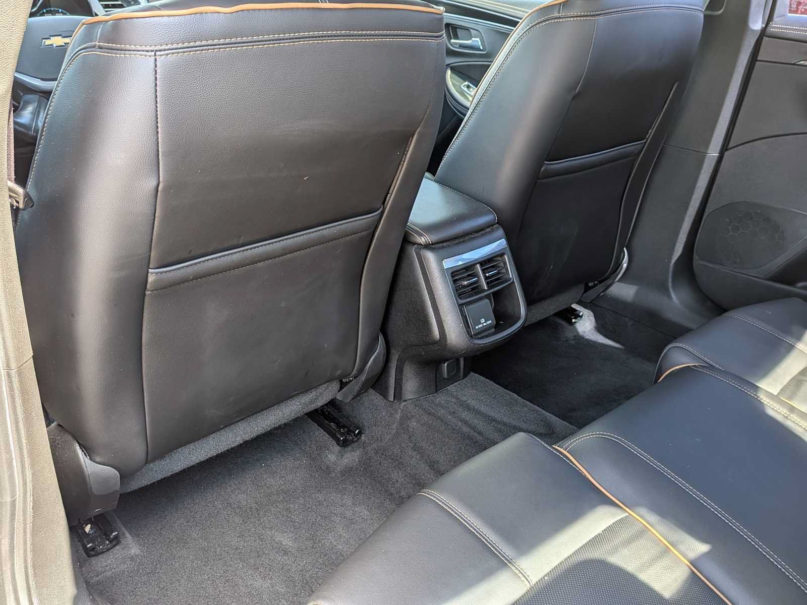 Used 2016 Chevrolet Impala LTZ w/ Enhanced Convenience Package FWD image 18