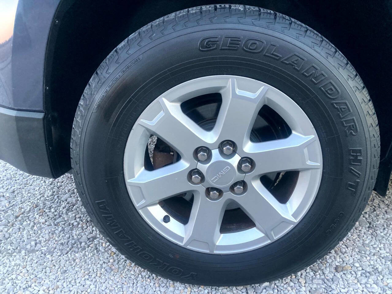 Used 2014 GMC Acadia SLE image 25