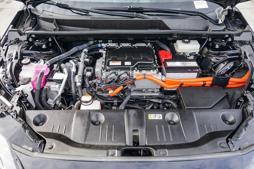 Certified 2023 Subaru Solterra Limited image 31