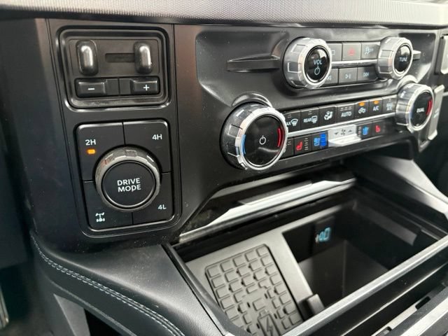 Used 2026 Ford F350 Platinum w/ FX4 Off-Road Package AWD/4WD image 31