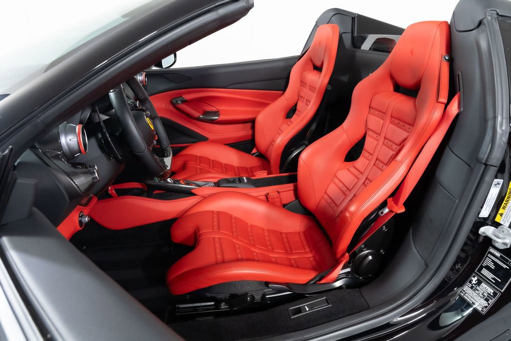 Used 2023 Ferrari F8 Tributo RWD image 5