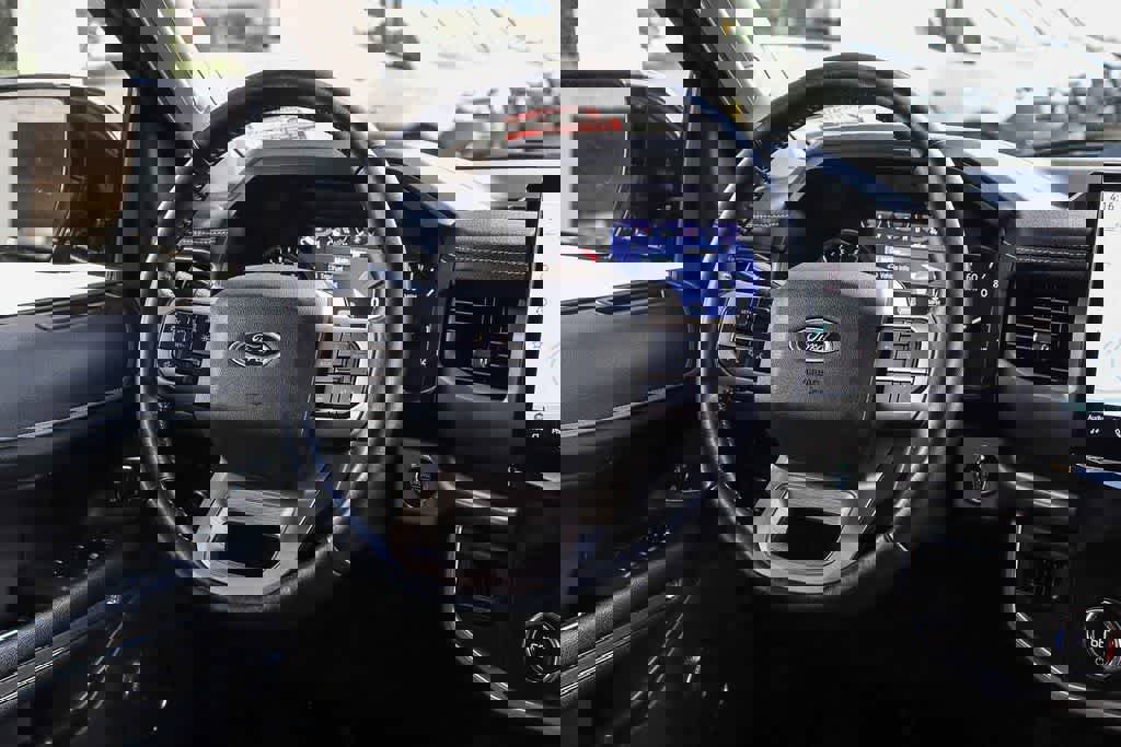 Used 2022 Ford Expedition XLT image 15