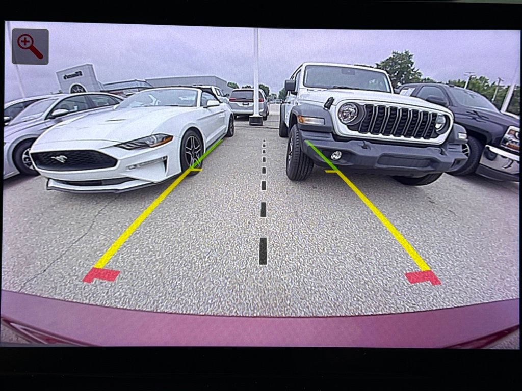 Used 2021 Jeep Grand Cherokee L Overland w/ Luxury Tech Group IV AWD/4WD image 32