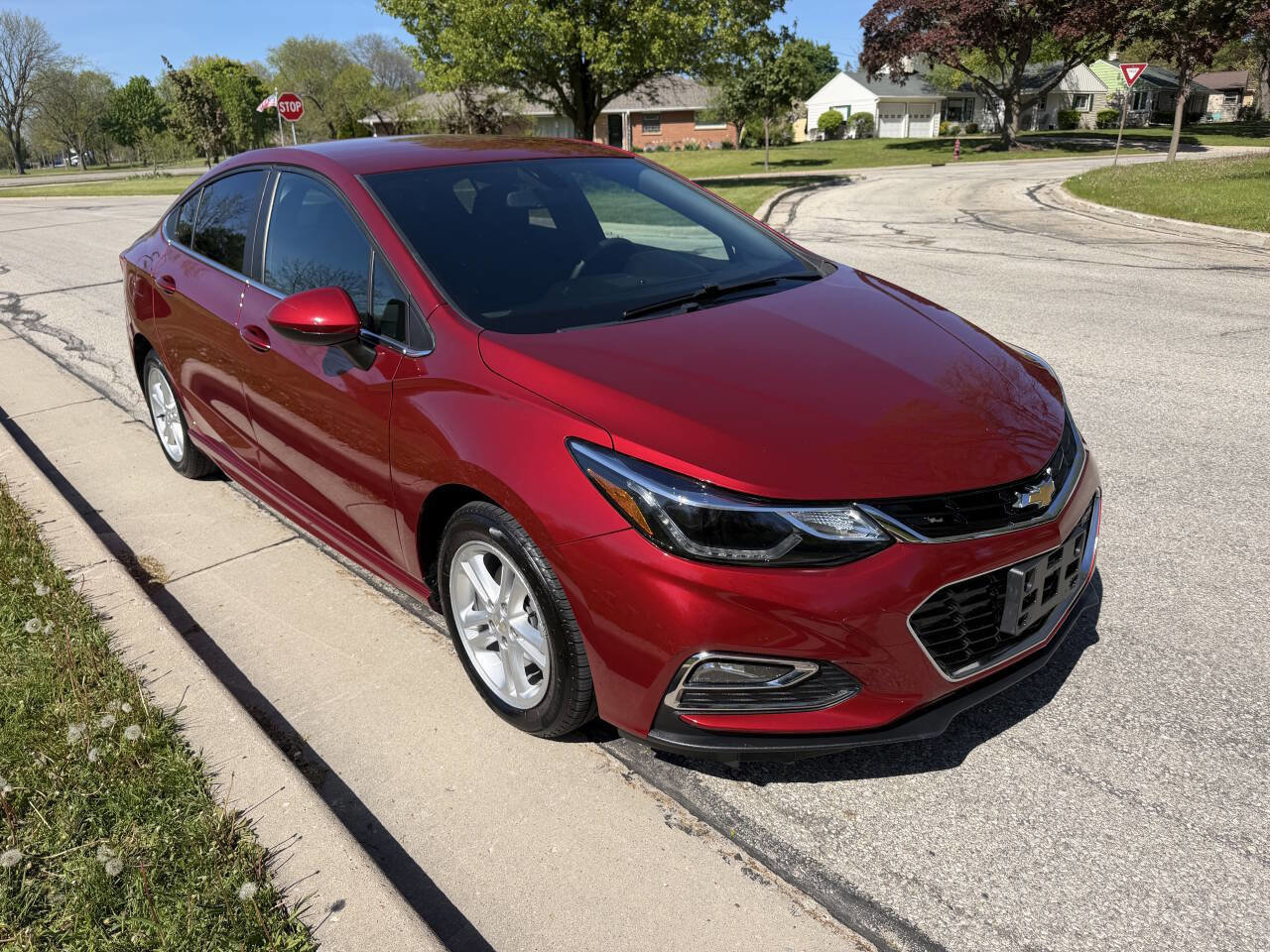 Used 2018 Chevrolet Cruze LT w/ Convenience Package FWD image 7