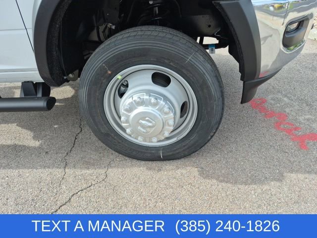 New 2026 RAM 5500 4x4 Regular Cab image 6