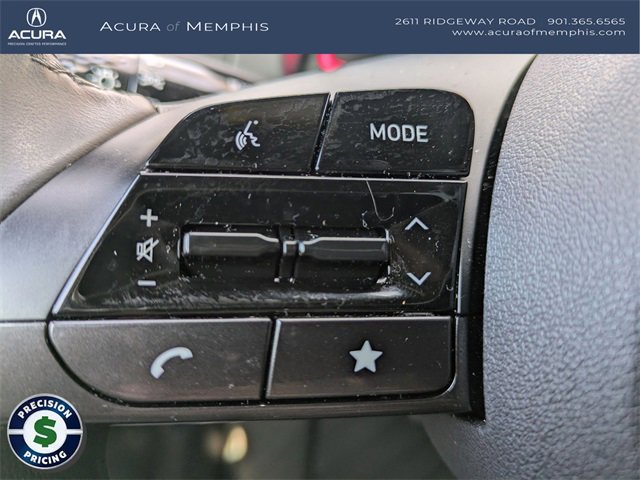 Used 2025 Hyundai Elantra Sport image 14