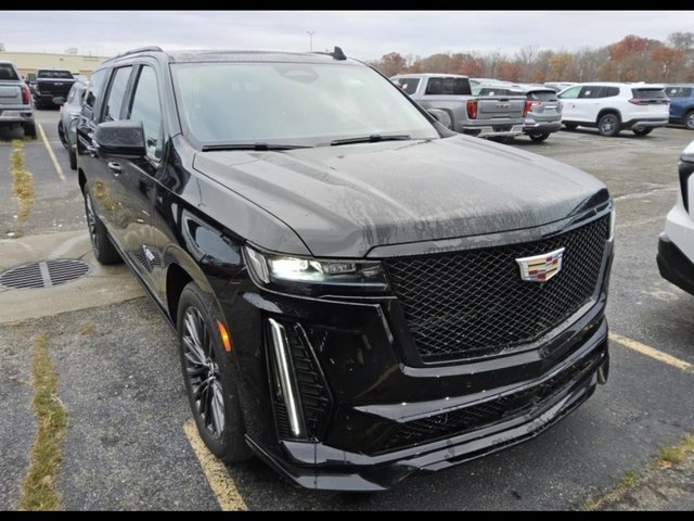 Certified 2023 Cadillac Escalade ESV V image 3