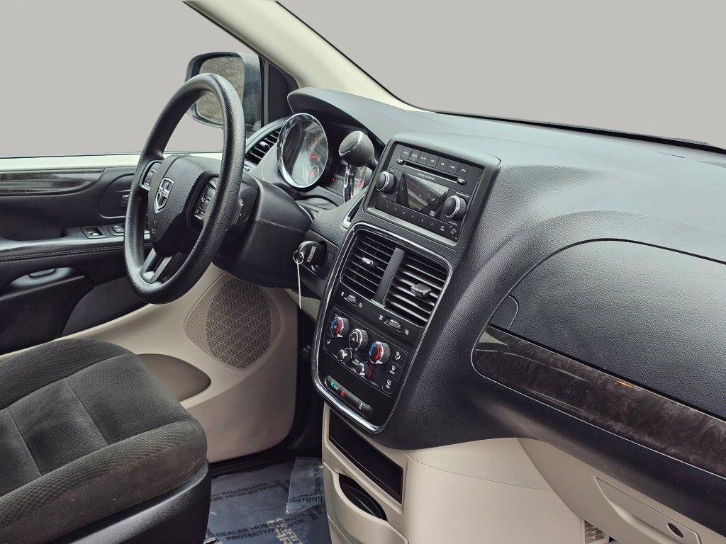 Used 2016 Dodge Grand Caravan SE w/ Quick Order Package 29E SE image 26