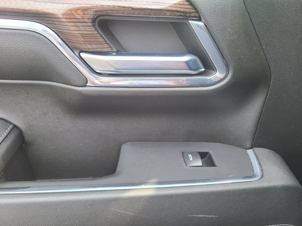 Used 2024 Chevrolet Silverado 1500 LT Trail Boss w/ Convenience Package II AWD/4WD image 17