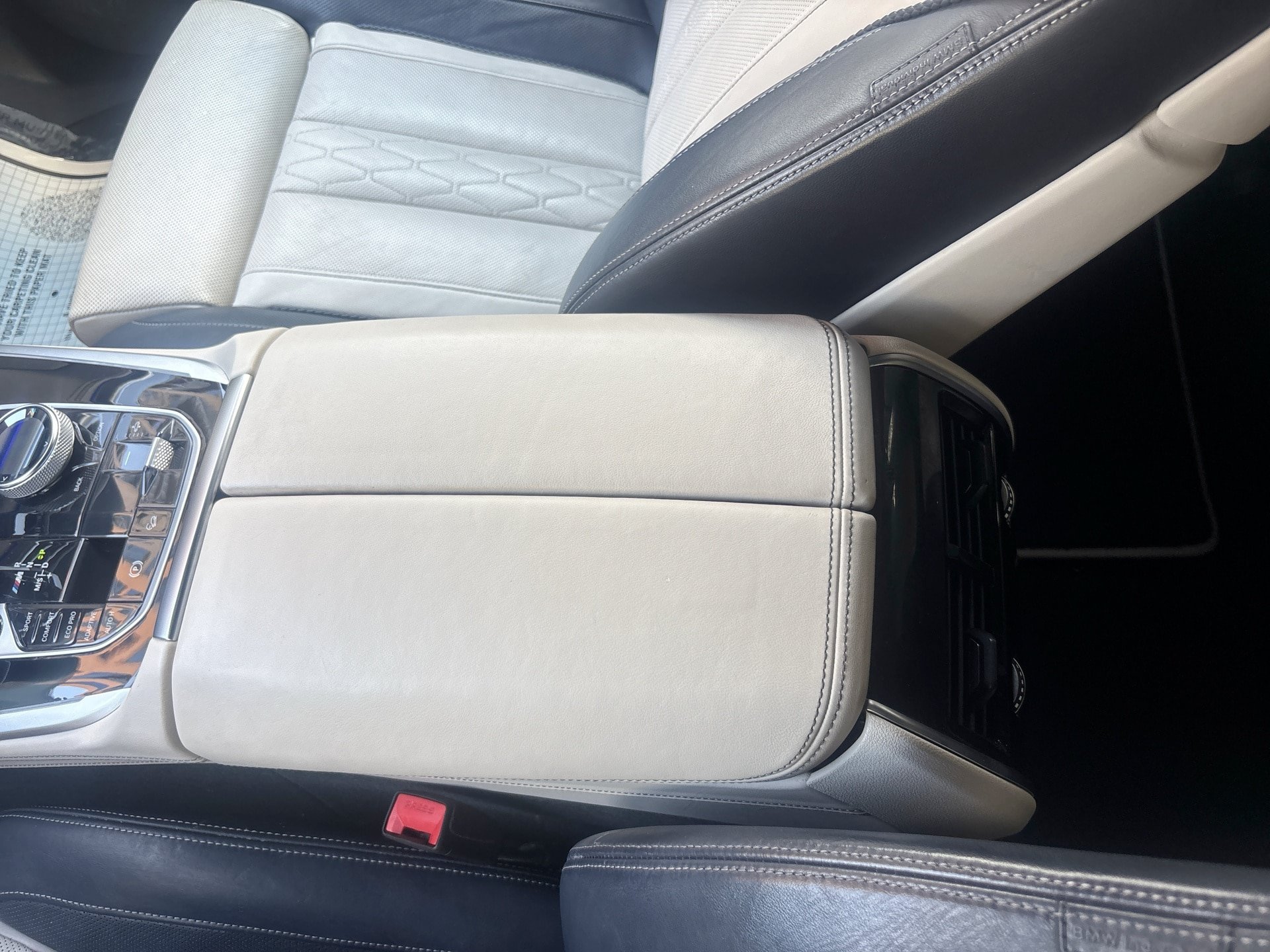 Used 2021 BMW X7 M50i AWD/4WD image 24