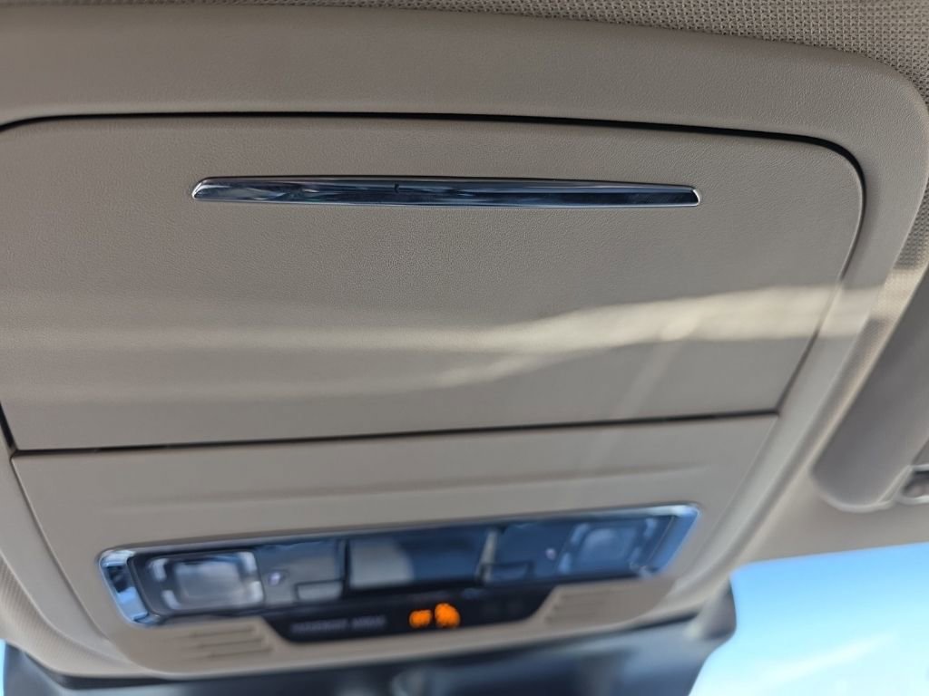 Used 2023 Lincoln Corsair AWD image 17