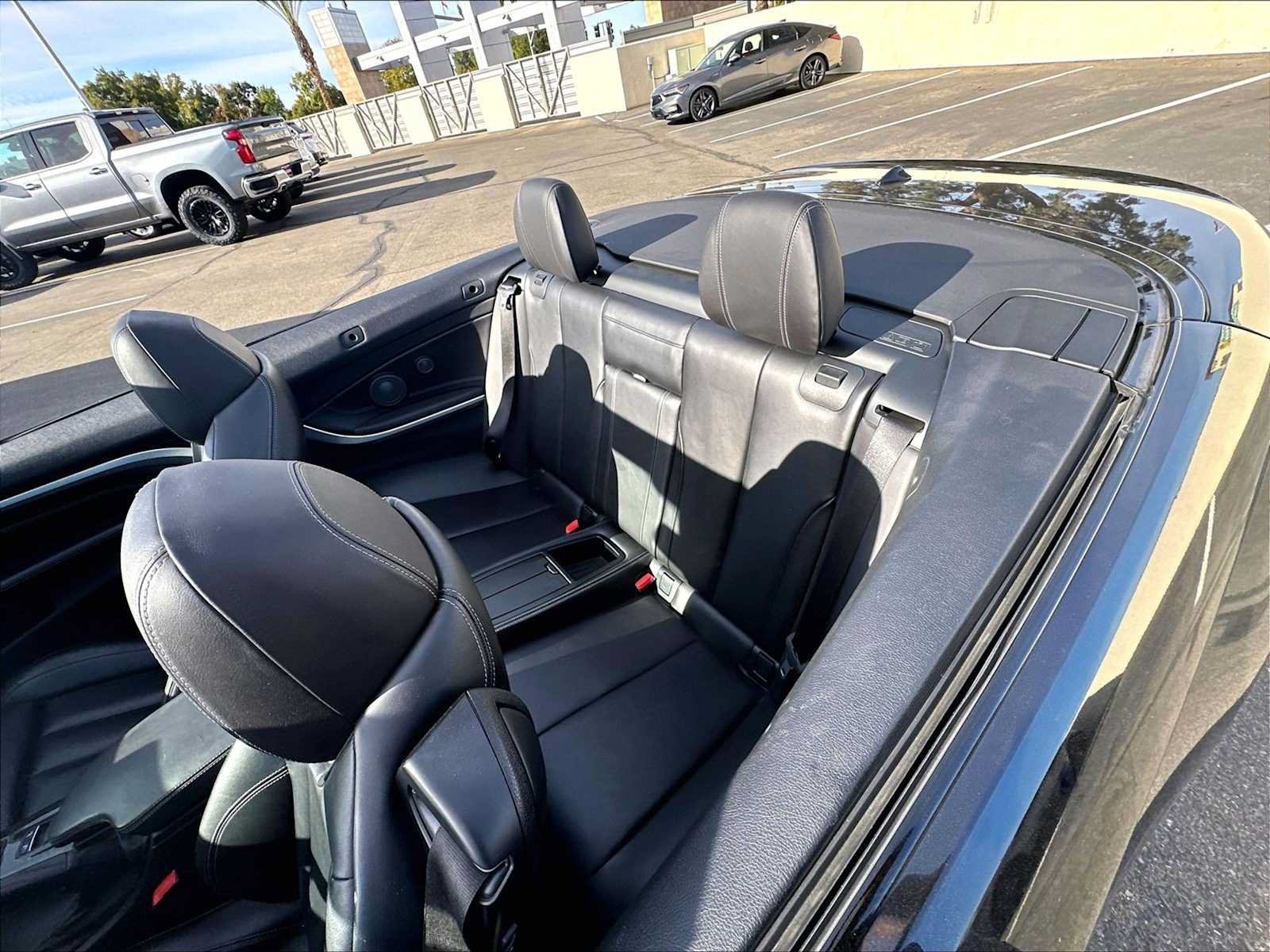 Used 2017 BMW M4 Convertible RWD image 26