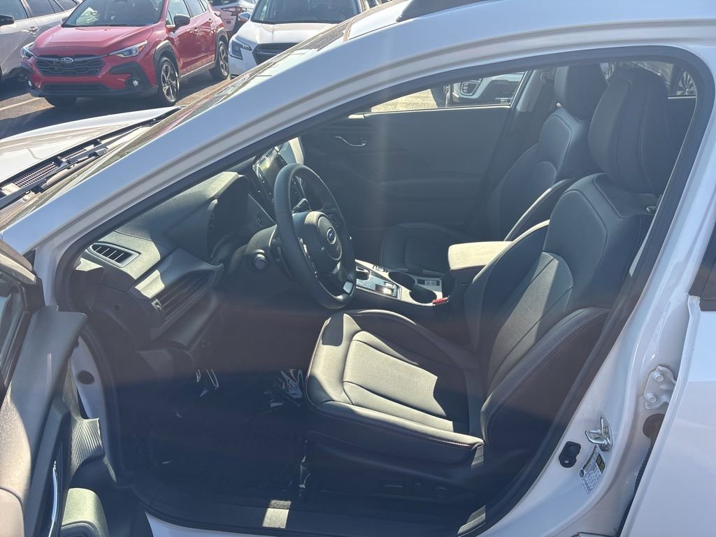 Certified 2025 Subaru Crosstrek 2.5i Limited w/ Crosstrek Mirror Package image 9