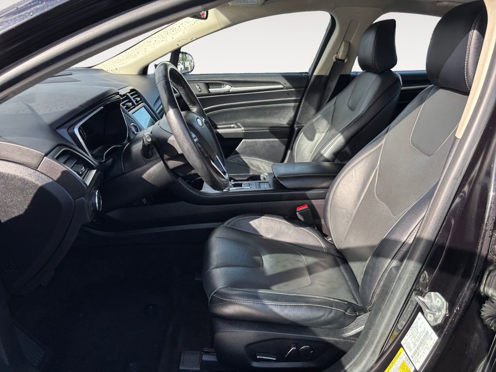 Used 2020 Ford Fusion Titanium image 16