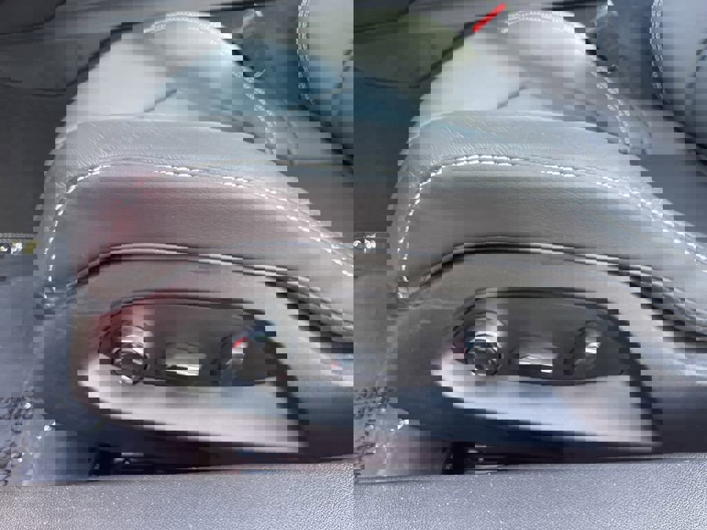 Certified 2023 Chevrolet Corvette Stingray Preferred Conv w/ 2LT image 17