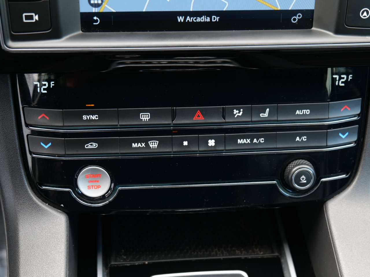 Used 2018 Jaguar F-PACE Prestige image 30