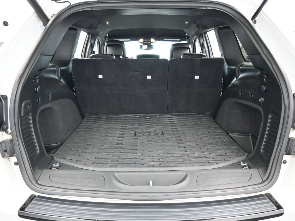 Used 2018 Jeep Grand Cherokee Altitude image 30