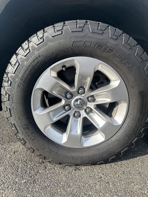 Used 2020 RAM 1500 Laramie image 8