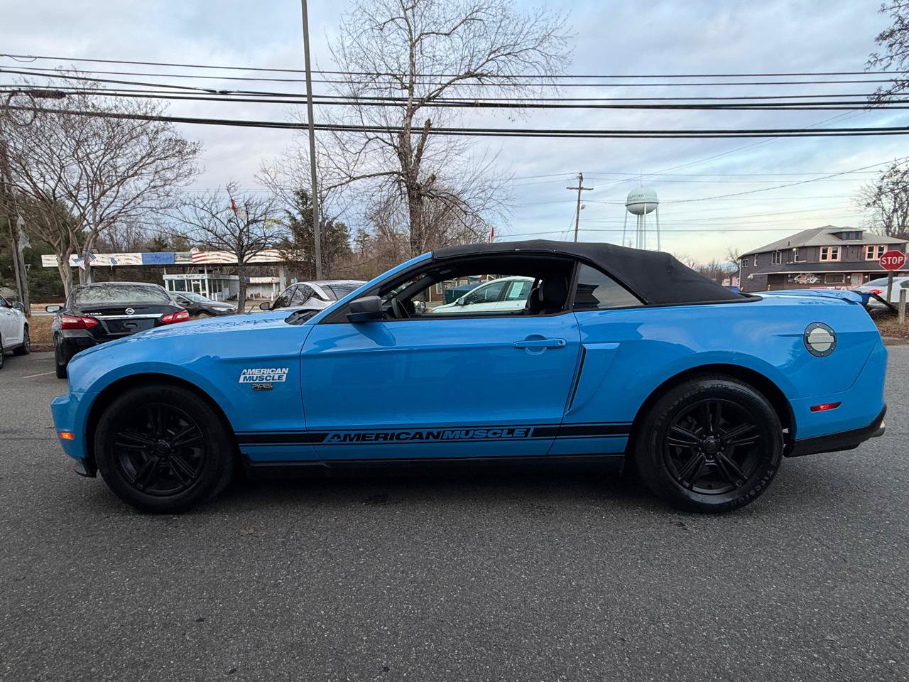 Used 2012 Ford Mustang V6 Convertible RWD image 5