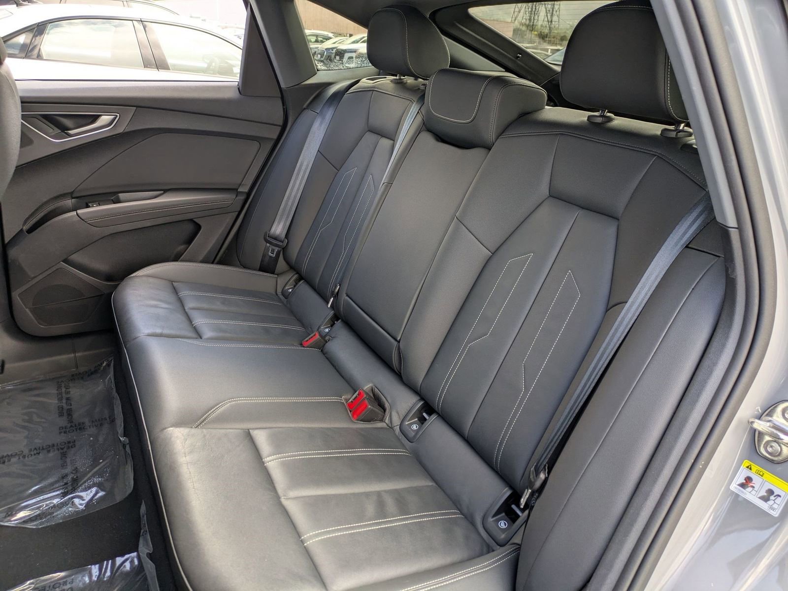 Used 2023 Audi Q4 e-tron Premium Plus w/ Premium Plus AWD/4WD image 31