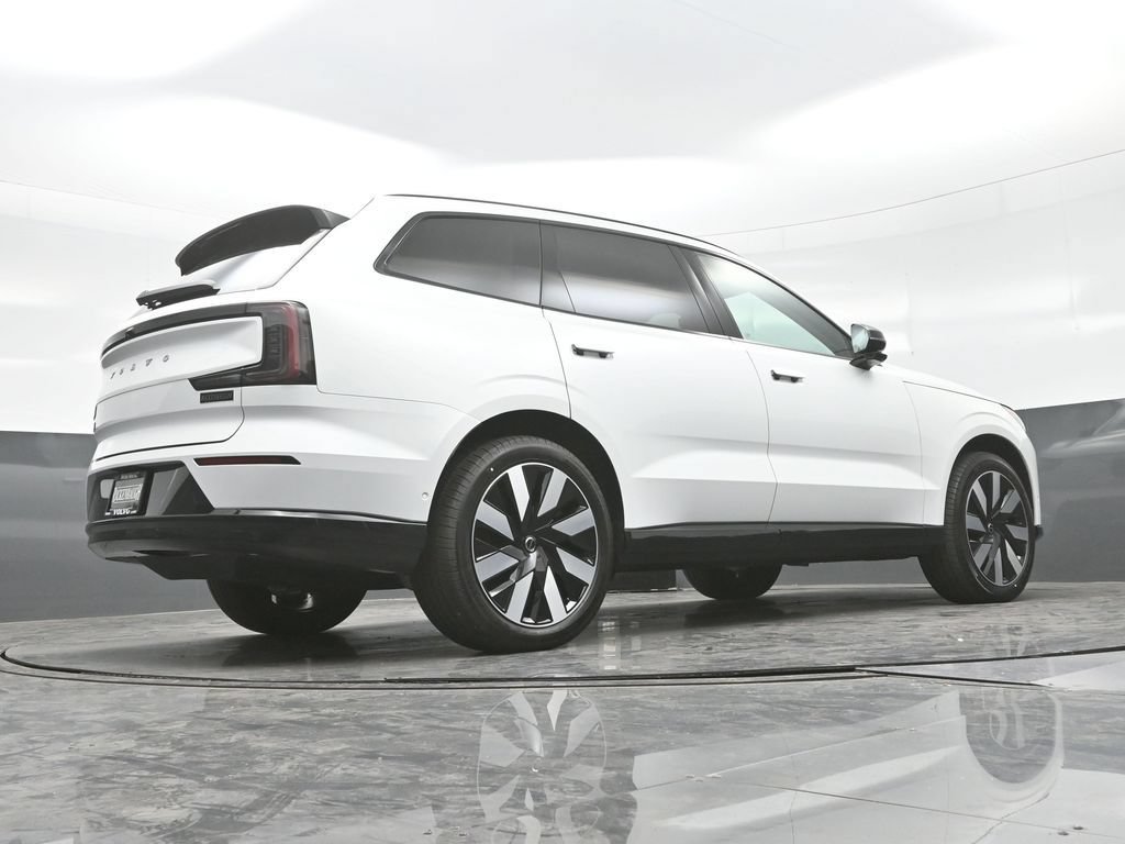 New 2026 Volvo EX90 Plus AWD/4WD image 27
