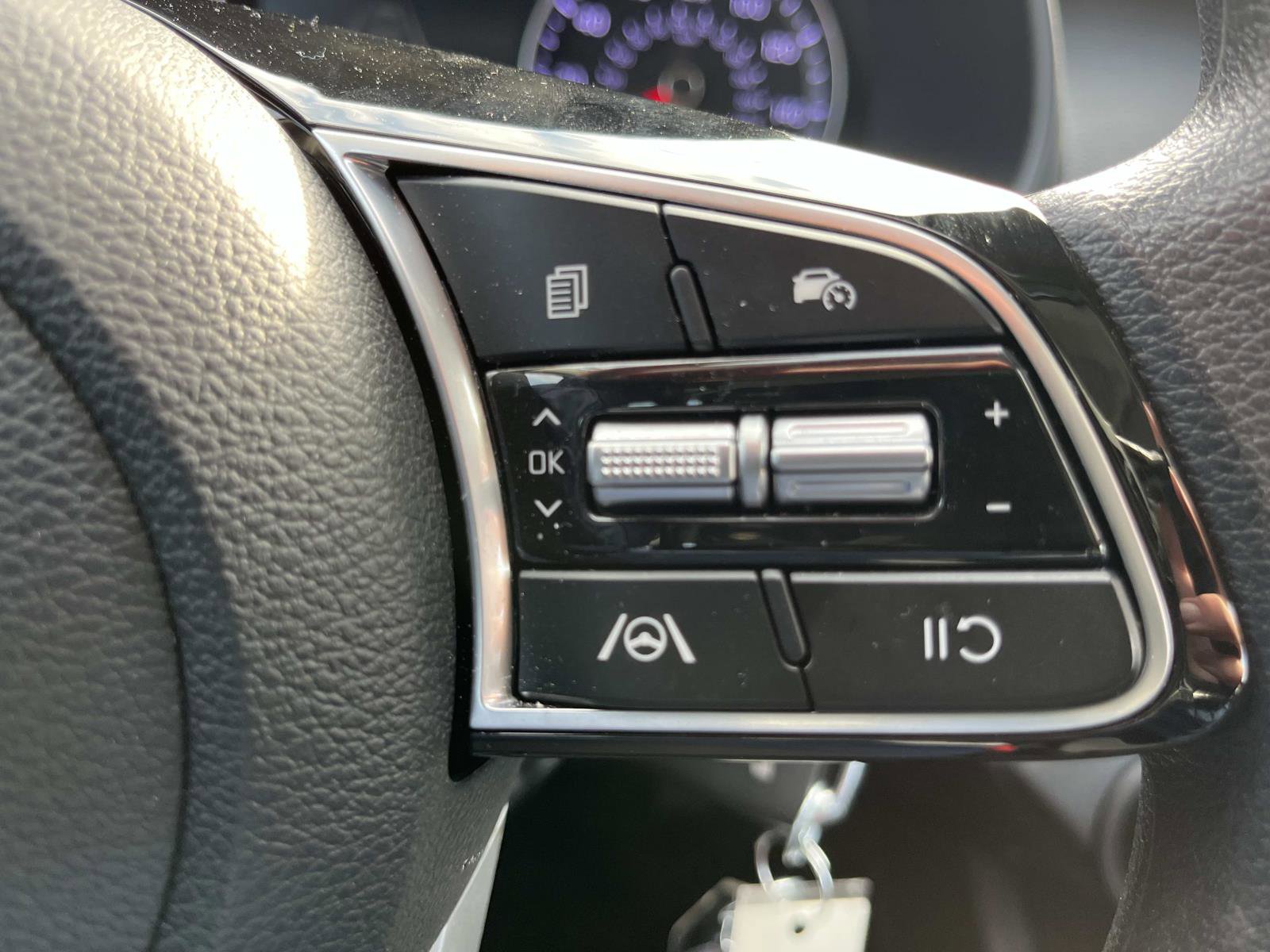 Certified 2024 Kia Forte LXS w/ LXS Technology Package image 28