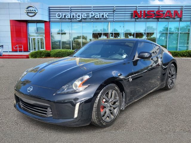 Used 2020 Nissan 370Z Coupe image 4