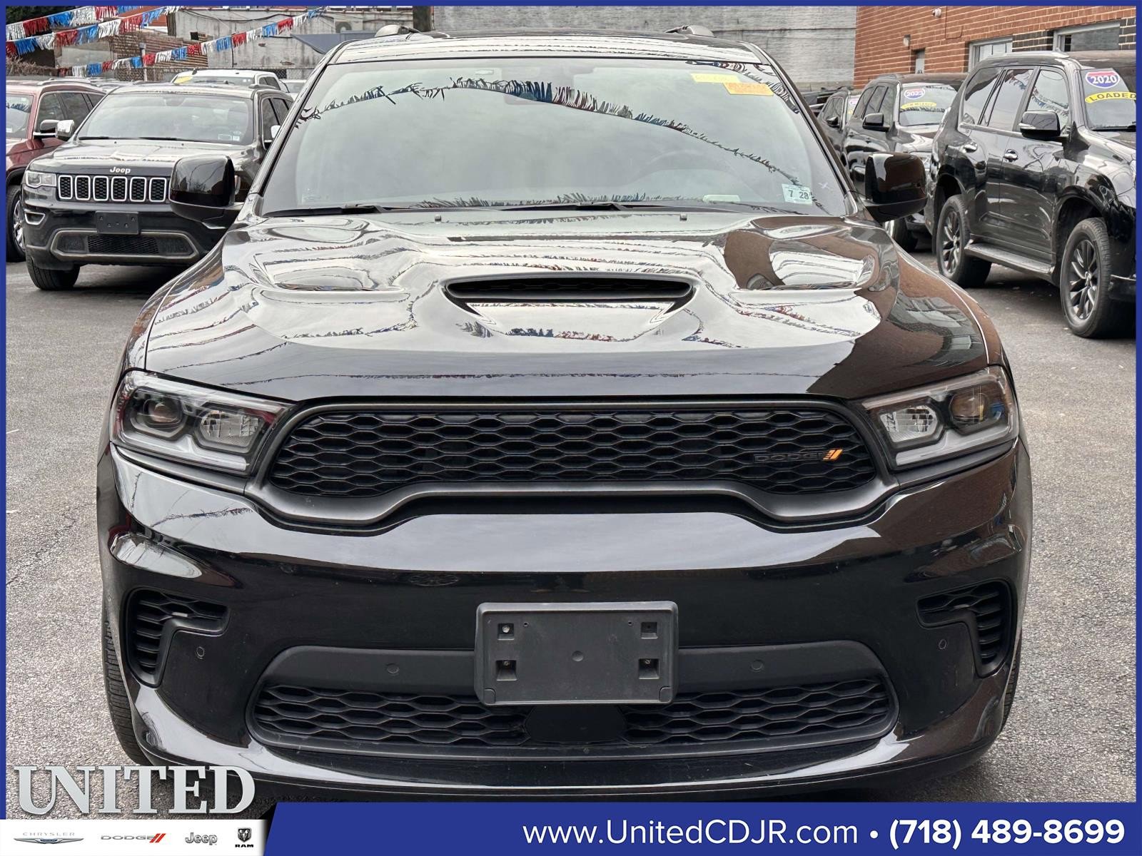 Used 2023 Dodge Durango R/T w/ Hemi Orange Plus Package image 9