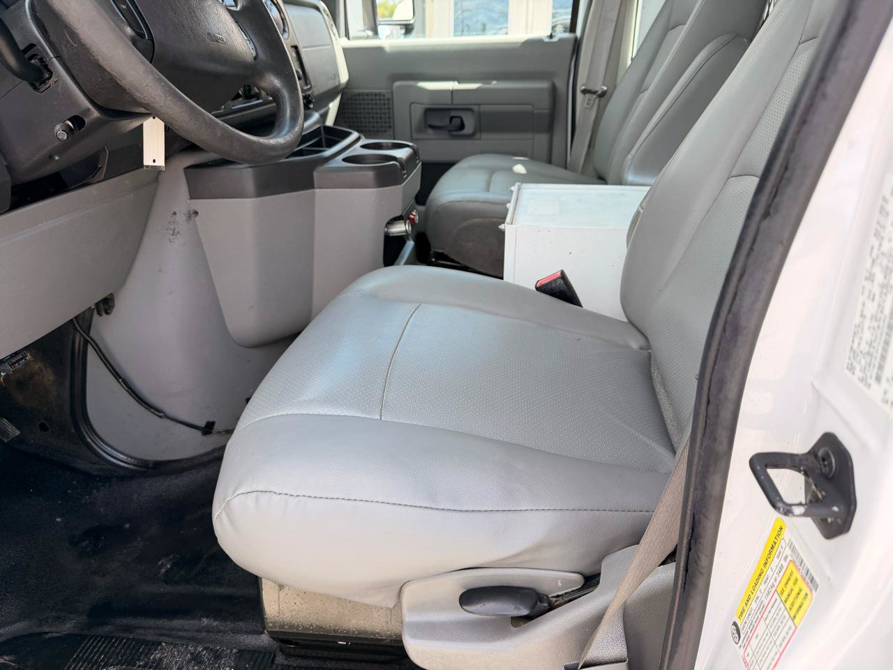 Used 2012 Ford E-250 and Econoline 250 w/ Insulation Pkg RWD image 7
