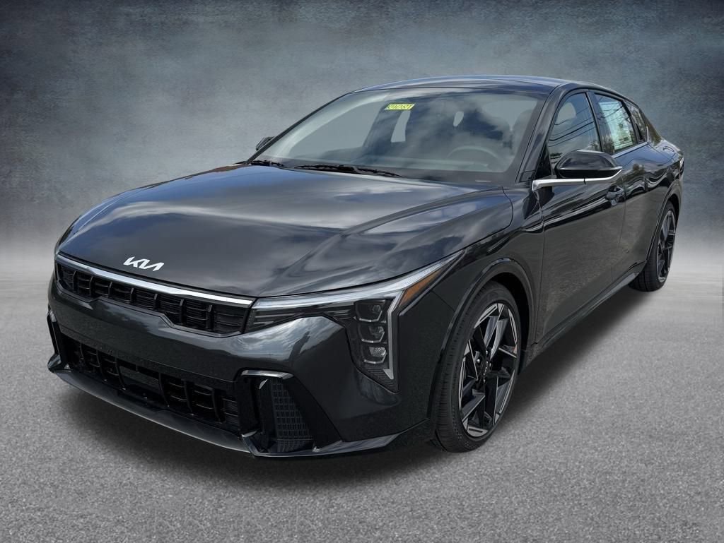 New 2025 Kia K4 GT-Line image 1