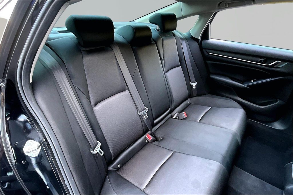 Used 2019 Honda Accord EX image 19