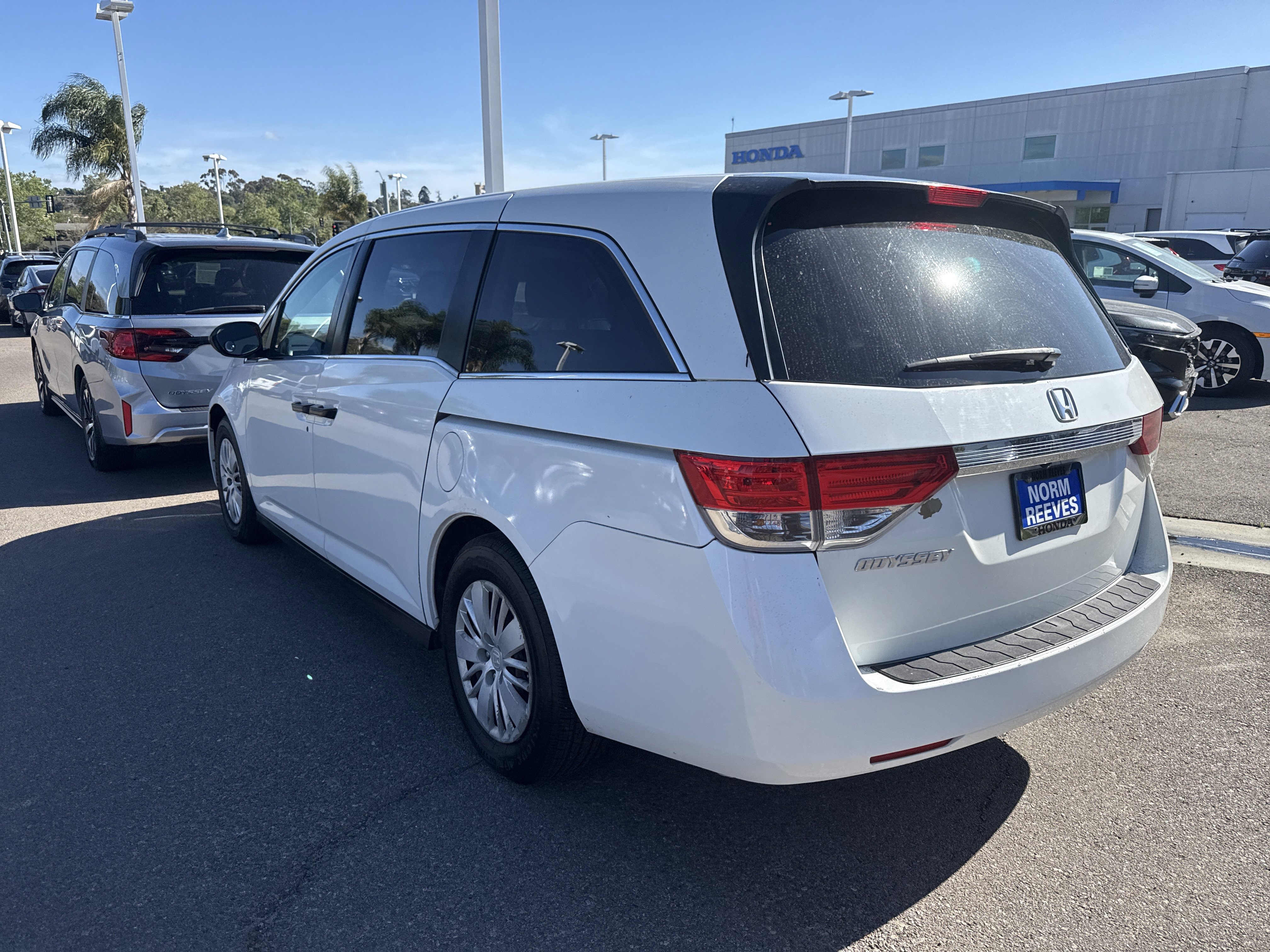 Used 2014 Honda Odyssey LX image 4
