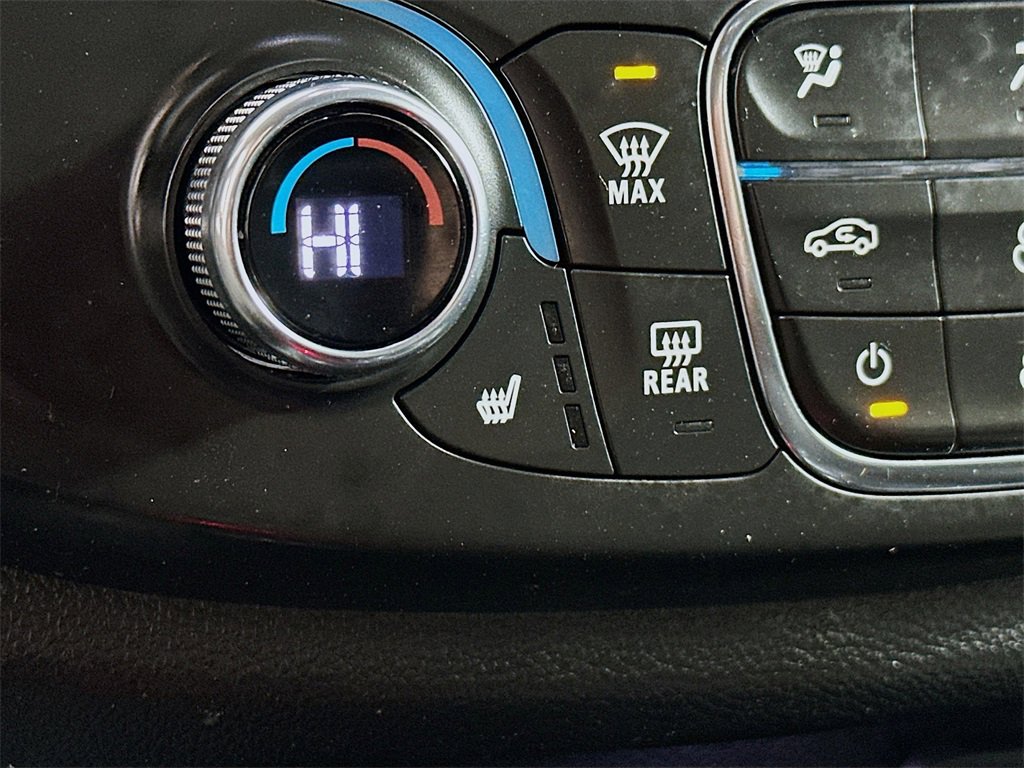 Used 2021 Chevrolet Traverse RS image 21